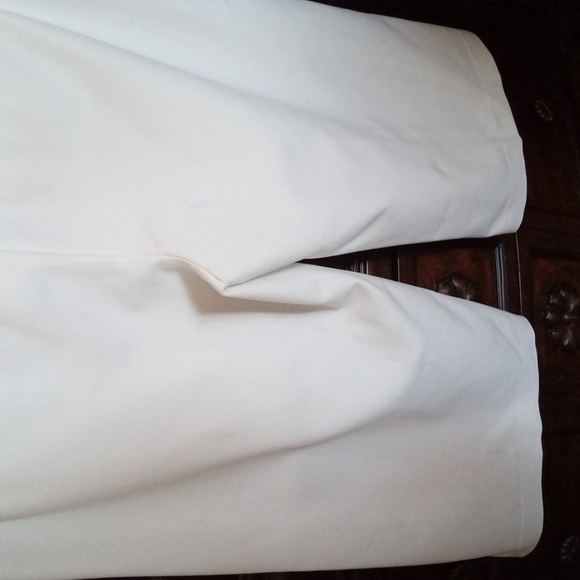 Banana Republic Wide Leg Cropped Pants - Picture 9 of 9